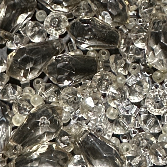 72.  Glass Faucet, Round & Seed Beads - Picture 3 of 5